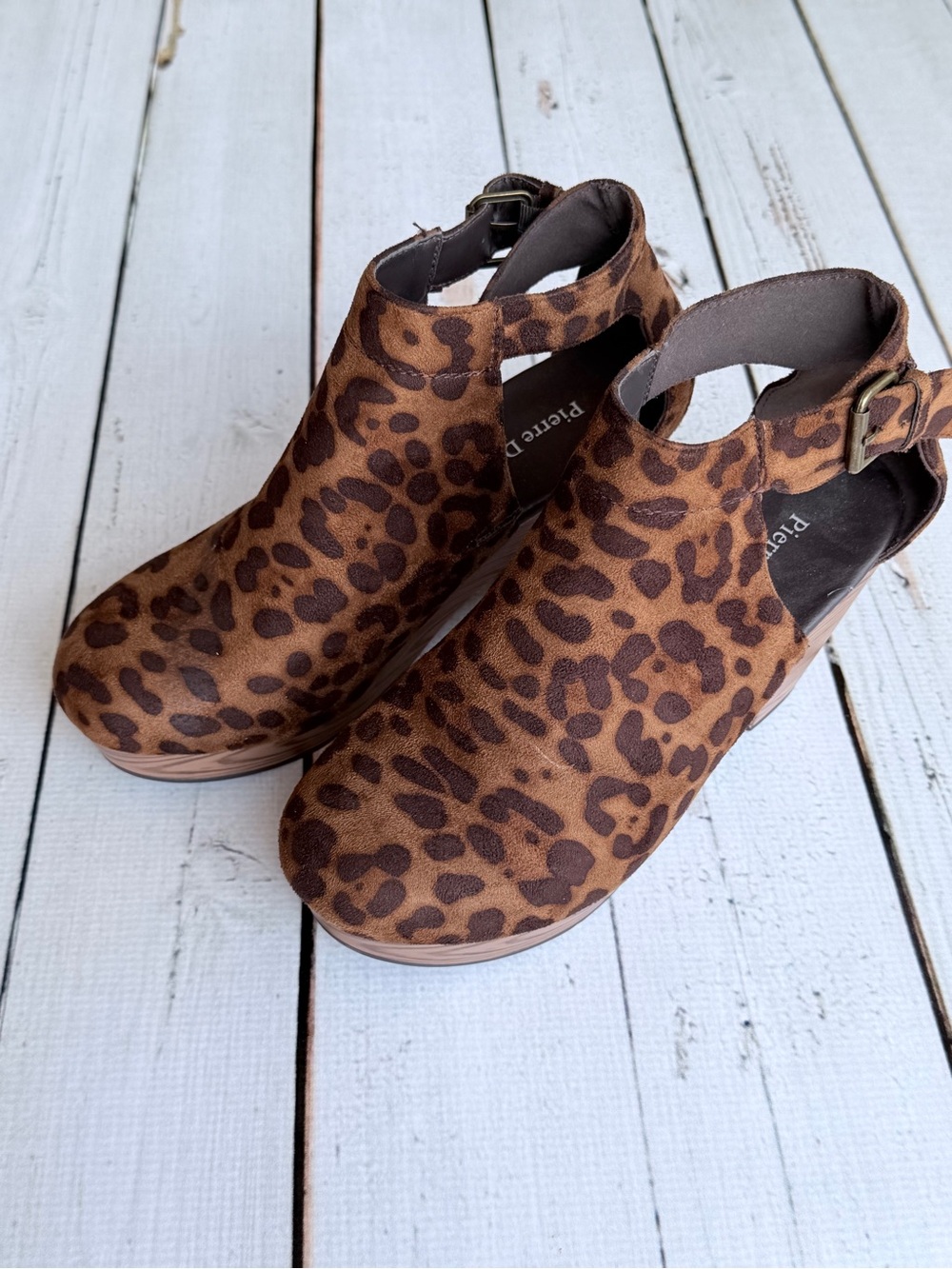 Pierre Dumas Leopard Print Open Toe Wedge Sandals Ankle Buckle - Size 7.5